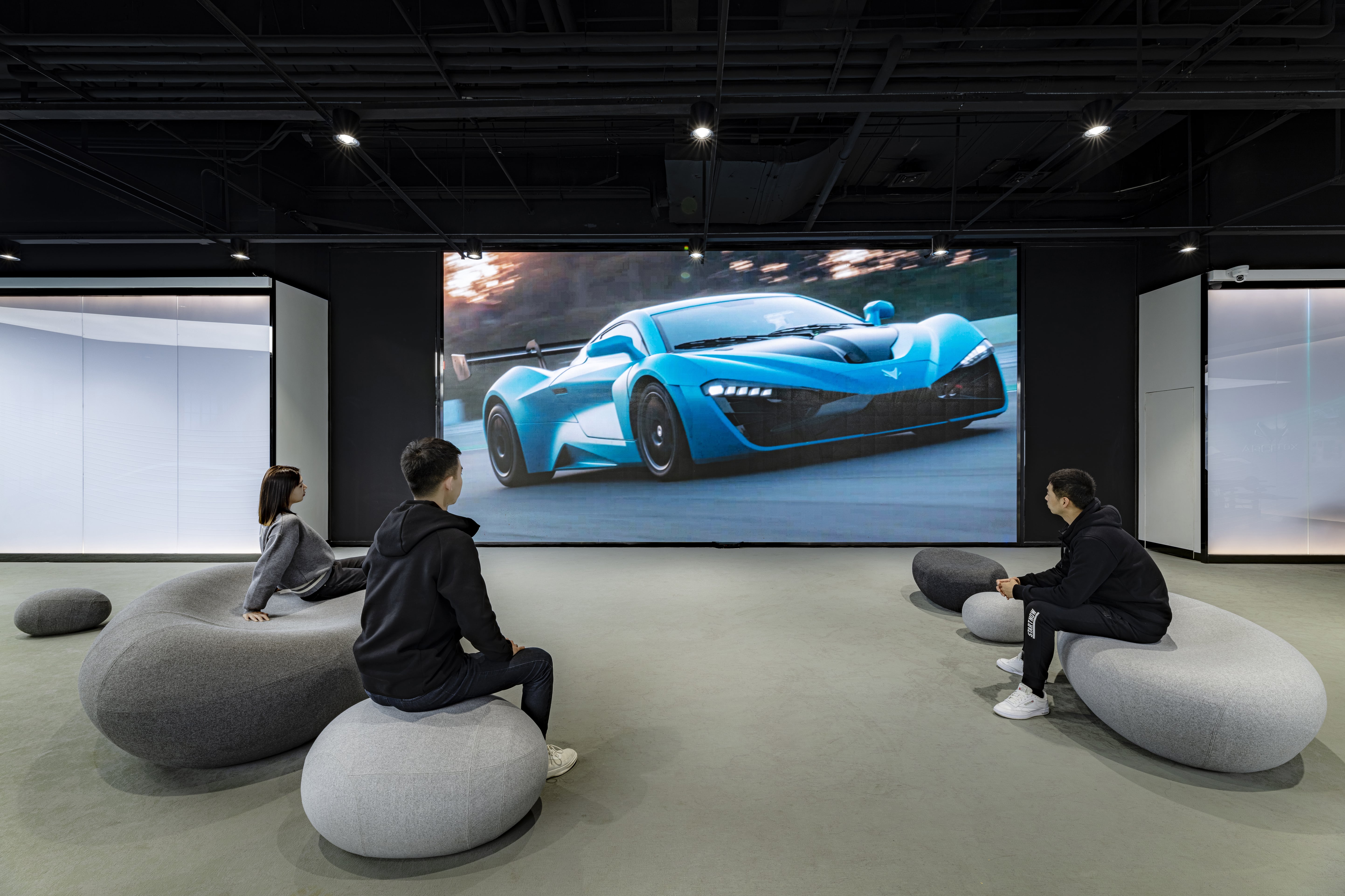 ARCFOX Beijing Sanlitun Experience Center